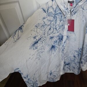 NWT Vince Camuto Ivory and Navy Floral Blouse XXL